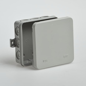 67095 Тусо Коробка распаячная для открытой проводки IP54 Рувинил 100х100х35мм