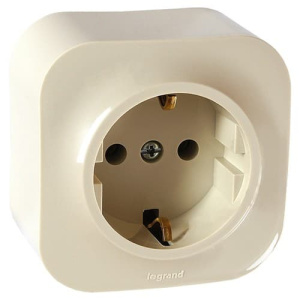 782241 Розетка 1-я с заземлением Слоновая кость Legrand Quteo