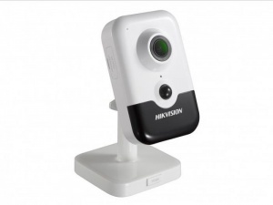 DS-2CD2423G0-IW (2.8mm) IP-камера компактная Hikvision