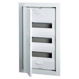 ABB UK630V3RU Шкаф внутреннего монтажа на 36М с винтовыми N/PE