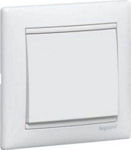 Valena Выключатель Белый 1 кл. Legrand