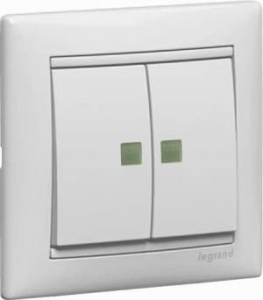 774212 Переключатель Белый Legrand Valena 2 направления 2 кл. с подсветкой