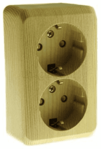 PA16-008D Розетка Сосна Schneider Electric Этюд 2-я со шторками и с заземлением