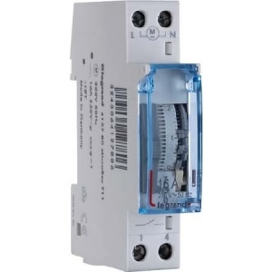 Таймер ежедневный без запаса хода Legrand 16А 230В 412780