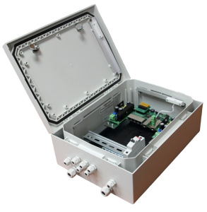 Tfortis PSW-1G4F-Box Коммутатор для подключения 4 камер Tfortis